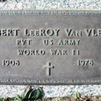 Robert LeeRoy VETERAN WWII VAN VLECK